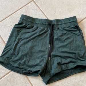 Female Lounge Shorts (Evergreen)